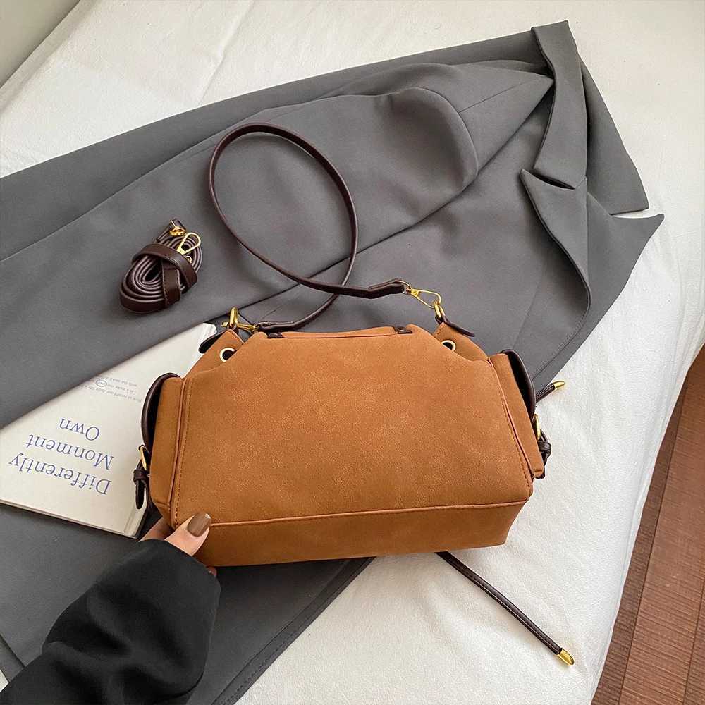 Wens High-Capacity New Autumn and Winter Niche Design Single Shoder Crossbody Bag Popar Pleated Cloud Bag Y251121