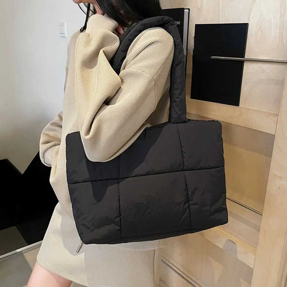 Shoder Bag New Cott Padded Puffy Bag Quilted Checkered Cloud Tote Bag Large Capacity Lightweight Top-handle Bag College Y251121