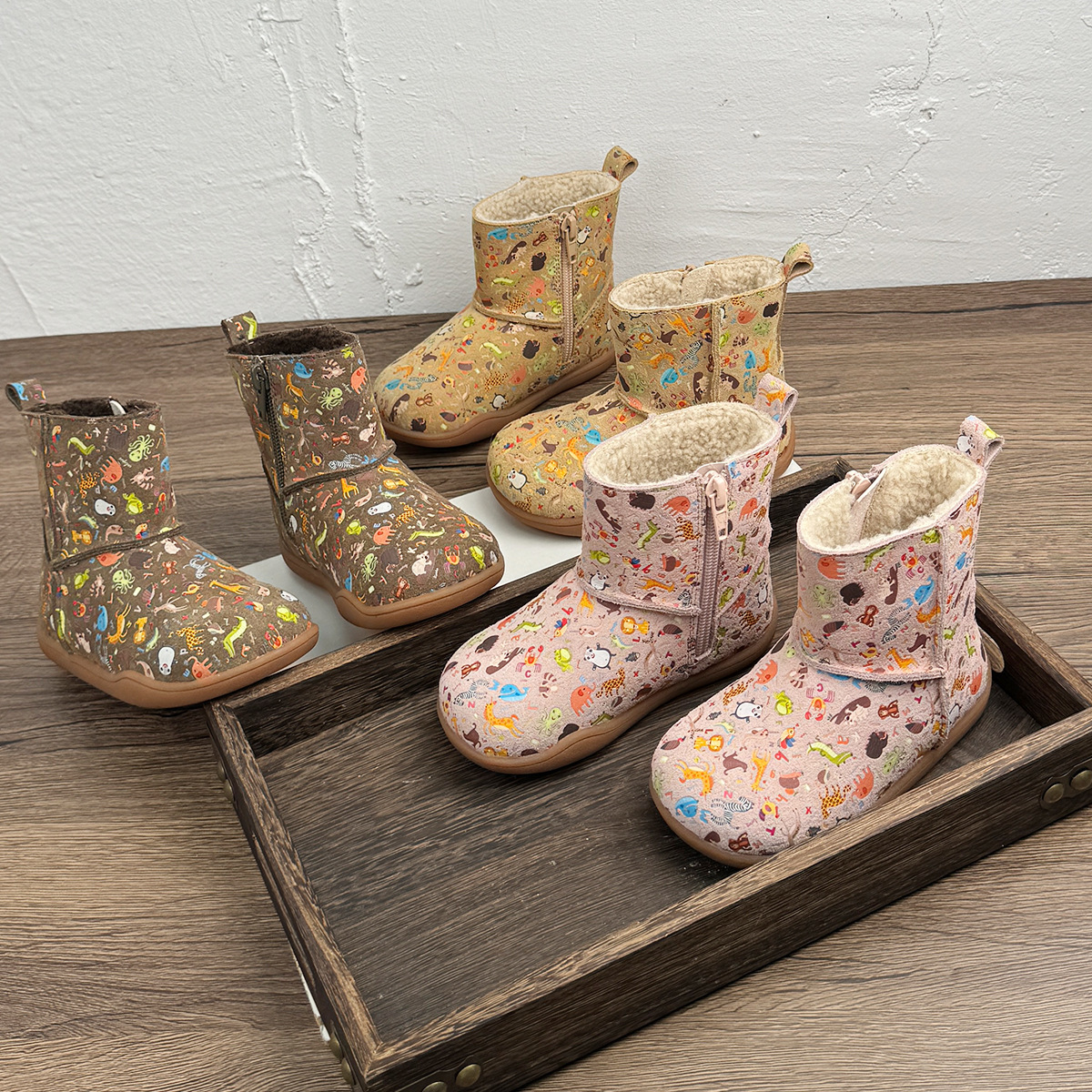 New designer shoes Children s Soft Sole Leather Boots Winter New Boots Girls Fleece Lined Genuine Leather Martin Boots Baby Short Boots Boys Large Cot