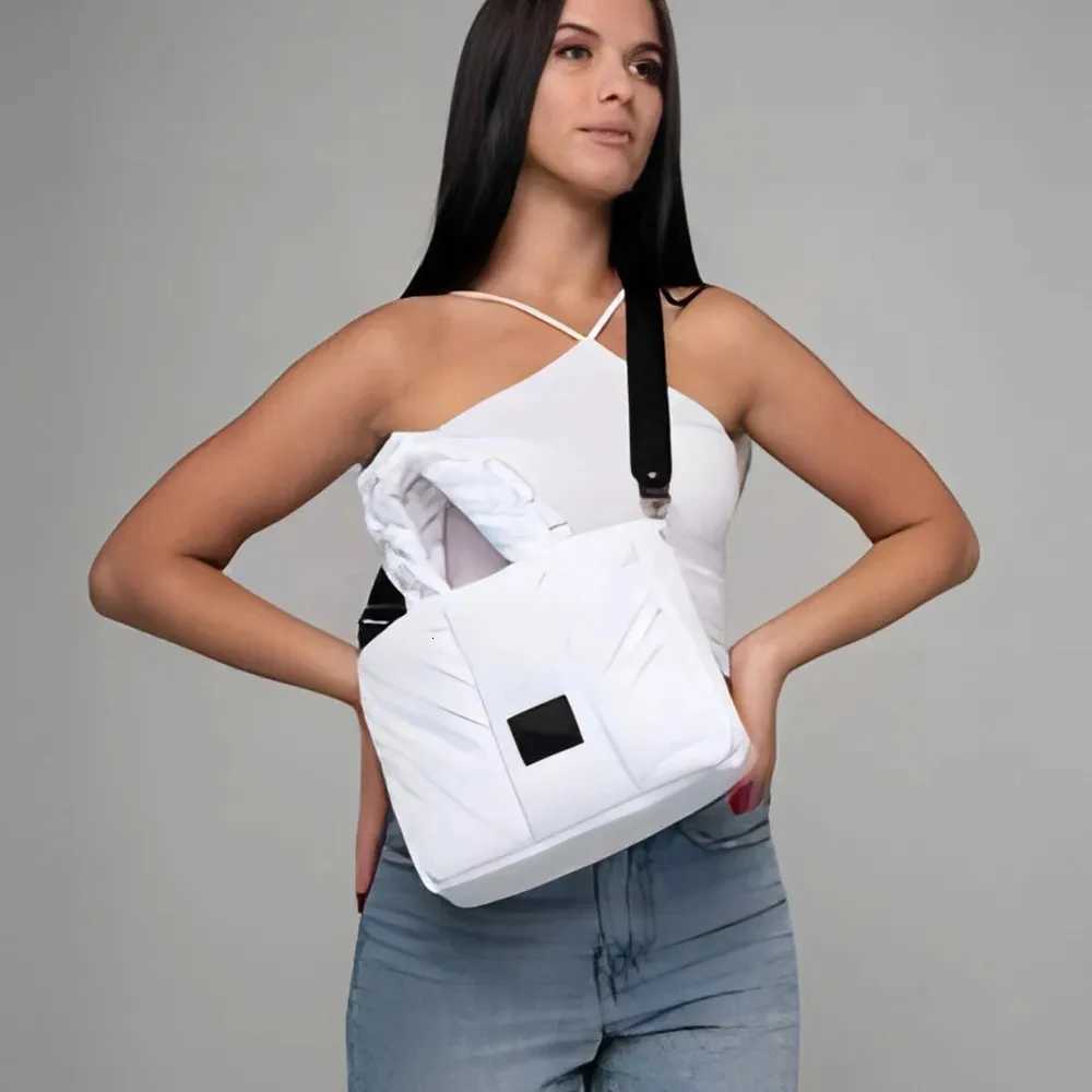 Casual Quilted Tote Luxury Designer Bags for Wen Down Padded Handbags Woven Handle Shoder Bag Winter Nyl Space Cott Bag Y251121