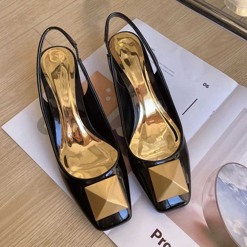 New Design Square Toe Womens Sandals Fashion Gold Rivet Womens Dress Party Shoes Square High Heels Pump Shoes Shoes M250421