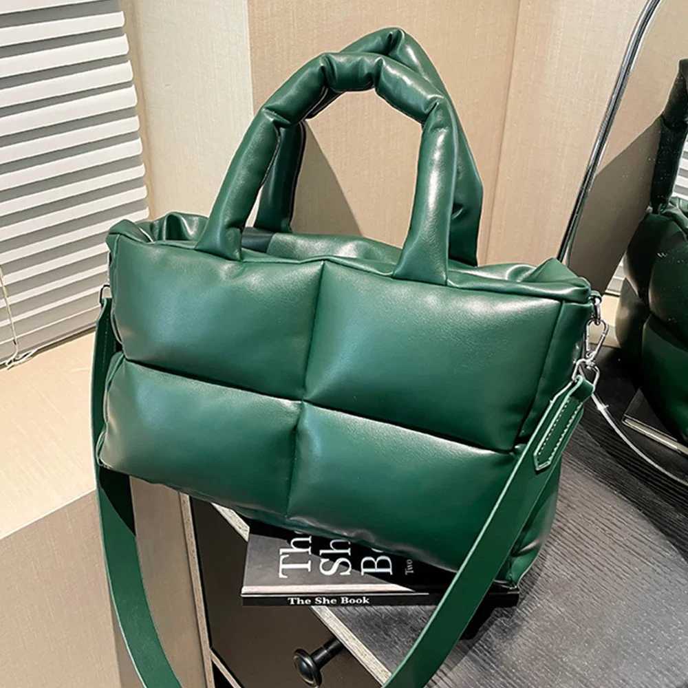 Luxury Soft Pu Leather Tote Bags for Wen Quilted Designer Handbags Cott Padded Winter Shoder Bag Space Down Bags 2025 NEW Y251121