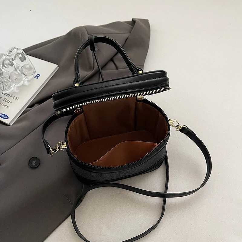 Fiable texture small bag for wen unique and versatile suitable for various occasis Y251121