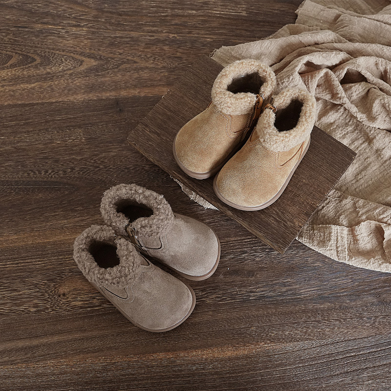 New hot selling designer snow boots with winter wool lining, retro cotton boots, fashionable walking shoes