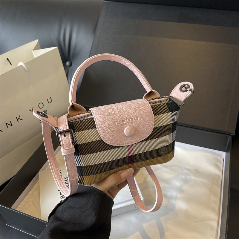 free shipping Designer Shoulder Bags 2025 New Retro Plaid Dumpling Bag Fashionable British Style Mini Handheld Crossbody Trendy Minimalist Bags