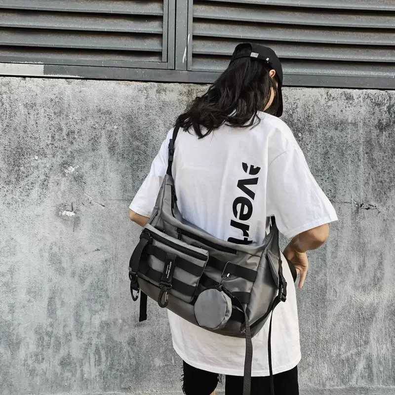 Fashion Causal Mens Shoder Bag INS Trend Waterproof Ch Bag Messenger Bag Crossbody Man Bags Sling Bag for Men Sacoche Hme Y251121