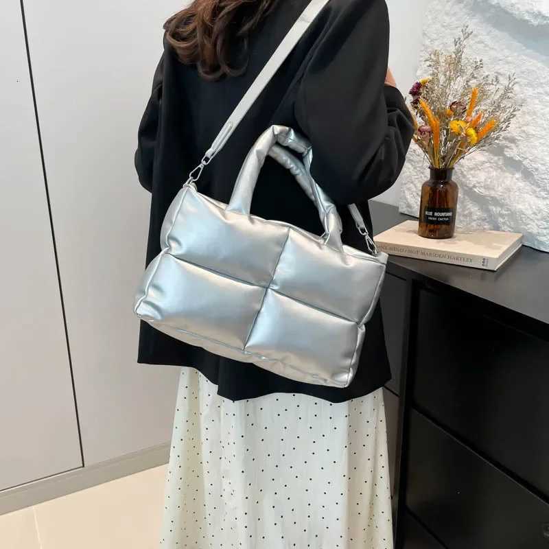 Wen Down Cott Handbag Soft Fi Warm Nyl Large Capacity Solid Color for Girls Shopping Leather Shoder Crossbody Bags Y251121