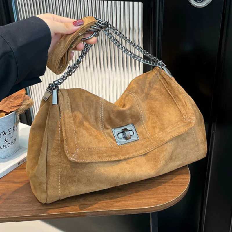 Casual Shoulder Bag For Women Denim Chain Underarm Bag Versatile Retro Buckle Design Casual Commuter Bag Large Capacity HandbagT251121