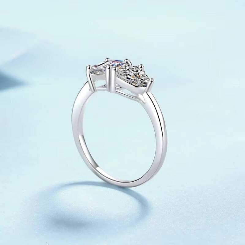 Unique Design 1CT Emerald Cut 1CT Heart Cut Engagement Promise Ring 925 Sterling Silver Moissanite Ring for Women