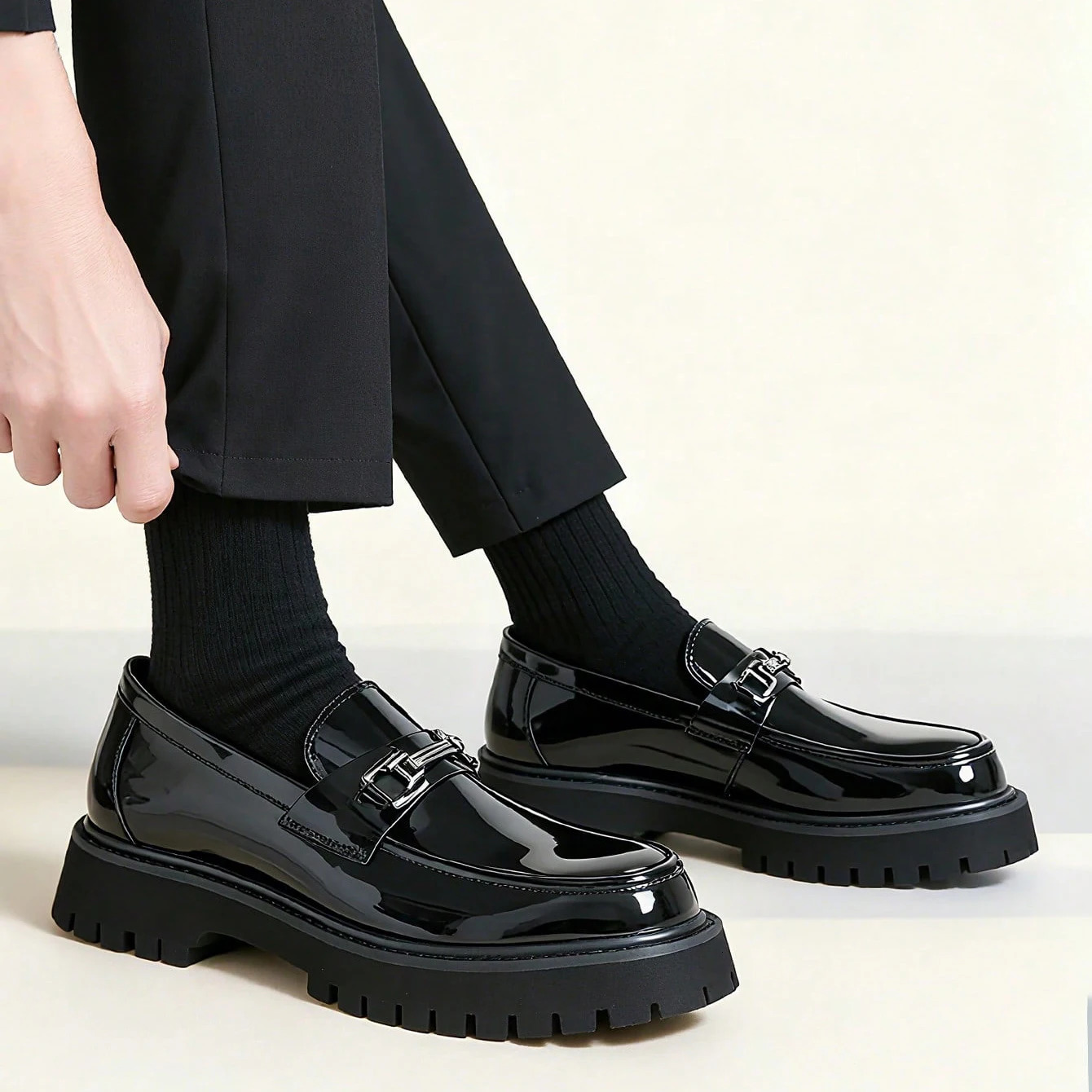 Fashion Classic Thick Sole Mens Penny Loafers SlipOn Business Dress Shoes for Gentleman Metal Buckle Formal Black Glossy 251121