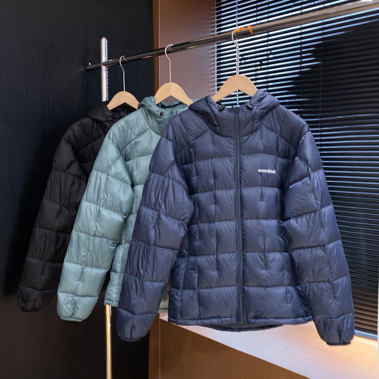 Mens Womens Flagship Plasma Puff Jacket Unisex Duck Down Warm Hooded Jacket