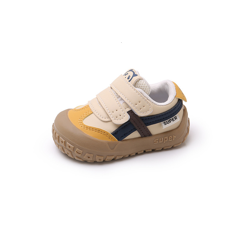 New hot selling designer children's shoes, indoor soft soled anti slip walking shoes, casual and fashionable sports shoes