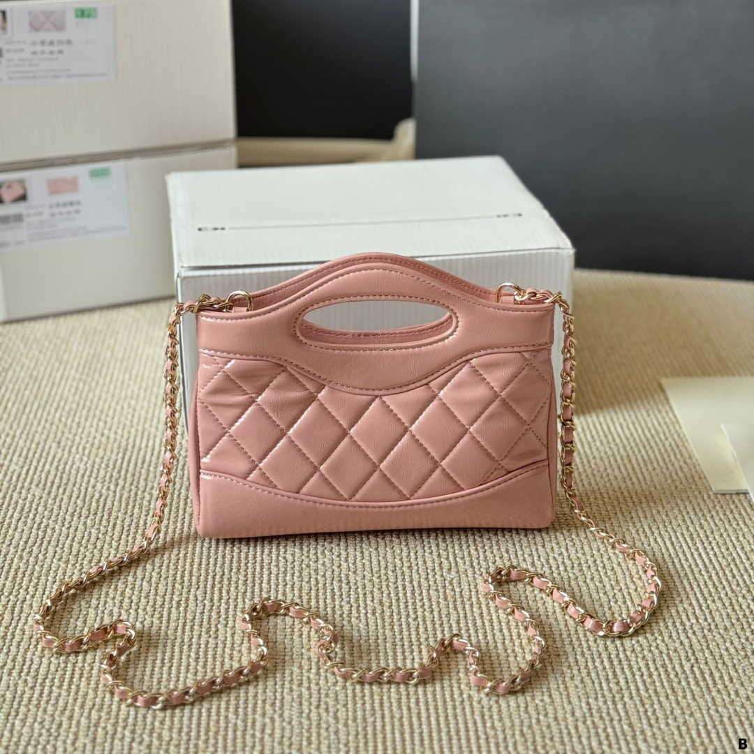 24A 31 Mini Handbag Women Shoulder lambskin Leather Dia Plaid Gold Hardware Metal Buckle Matelasse Chain Crossbody Makeup Bag Fashion Bags 20x16cm