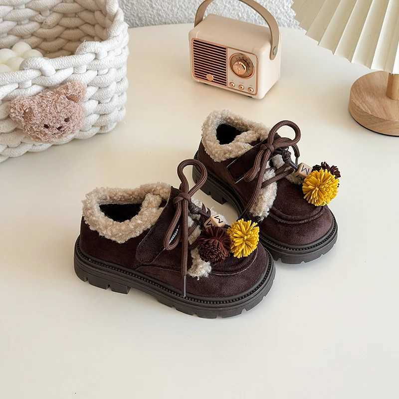 2025 Winter New Childrens Fashion Teddy Hair Snow Boots Girls Boys Thick Velvet Warm Shoes Boys Girls School BootsW251121