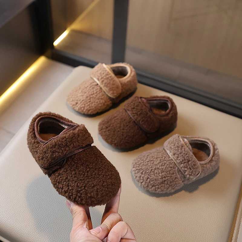 2025 Children Plush Shoes Winter New Girls Fashion Causal Cotton Shoes Solid Color Warm Outdoor Kids Soft Flat Shoes Hook LoopW251121