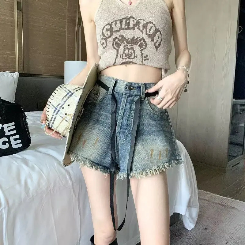 2024 Womens High Waist Fashion Aesthetics Wide Leg Jeans Girls Harajuku Street Clothing Pants Womens Gothic Punk Blue Y2k Clothing Shorts 250414Z