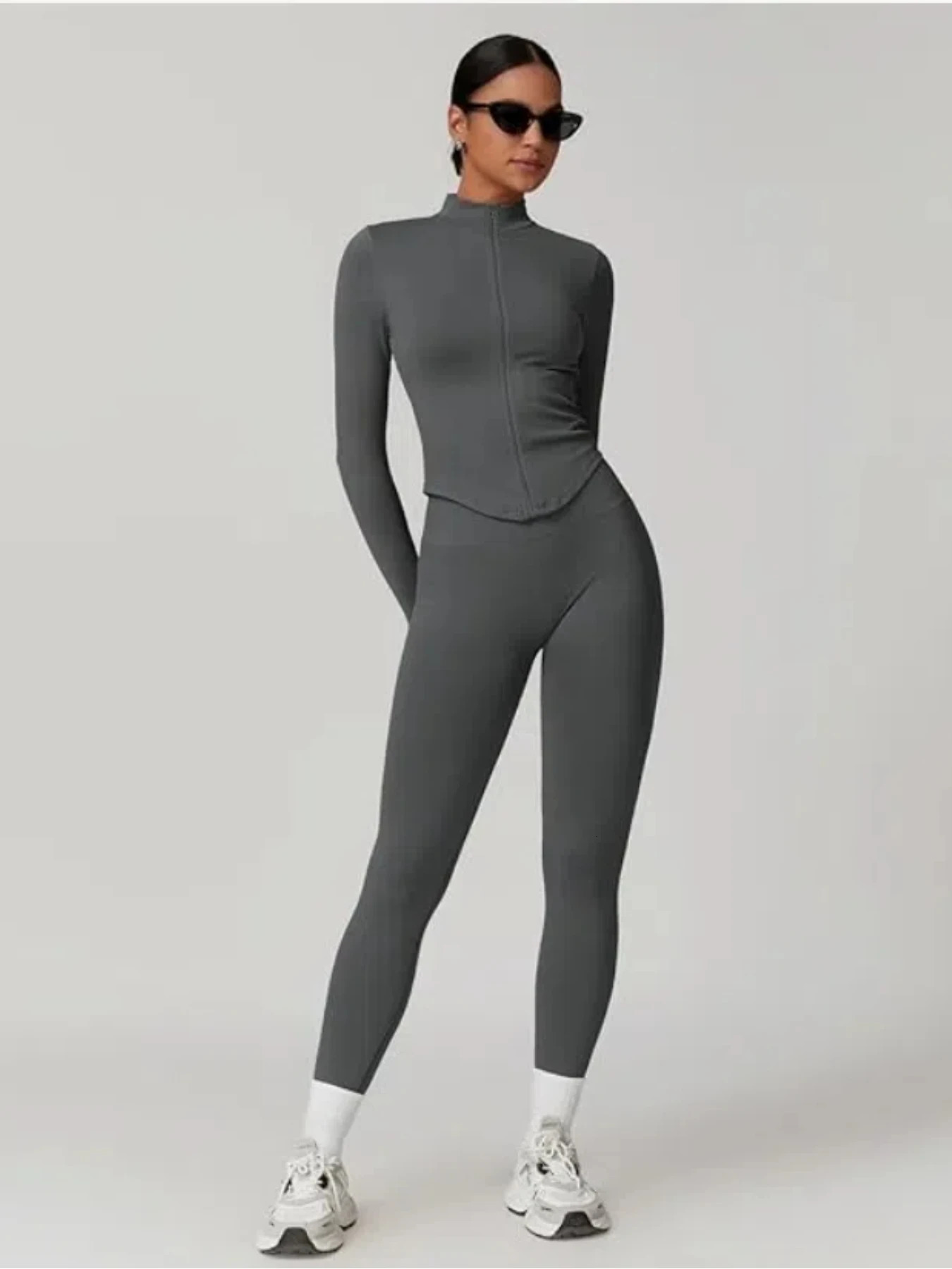 Zipper Stand Collor Jacket Women Crop Tops Yoga Solid Sports Top Long Sleeve Running Sexy Quick Dry Fitness Gym Sport Wear 251114