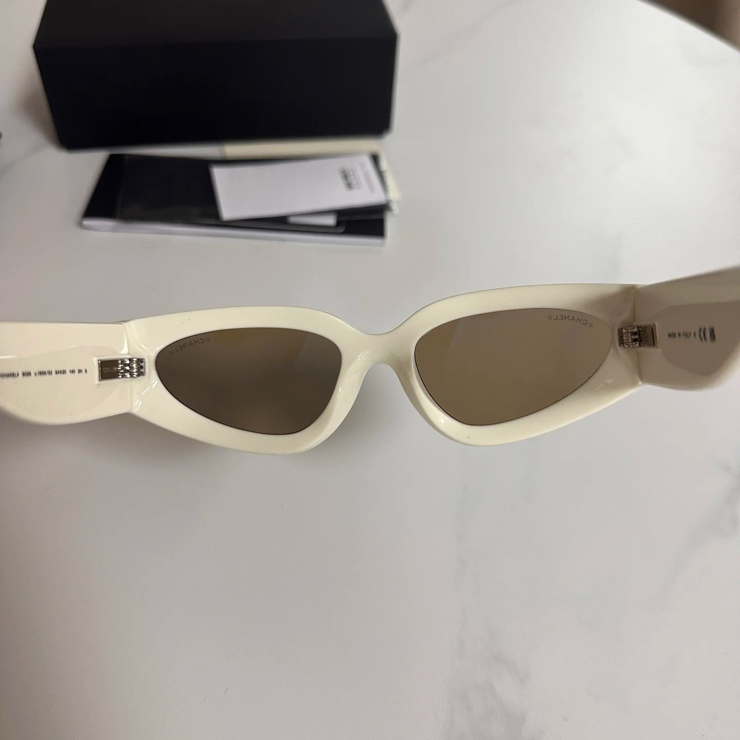 Designer for women fashion large frame sunshade sunscreen travel sunglasses casual classic with box 562