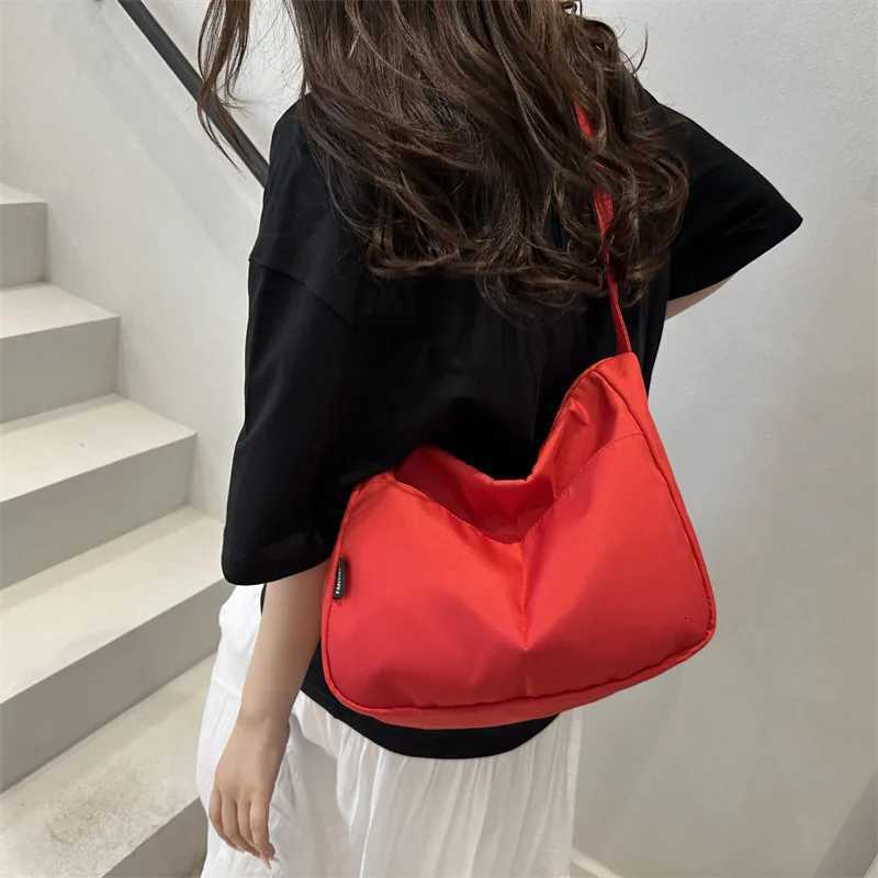 Simple Sports Women Nylon Shoulder Bag Commuter Solid Color Girls Messenger Bags Fashion Large-capacity Ladies Handbags ToteT251121