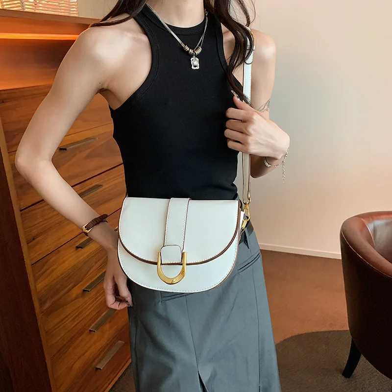 MOODS Famous Brand Saddle Shoder Bags For Wen Golden Hardware Solid Color PU Crossbody Bag 2023 New Luxury Designer Handbags Y251121