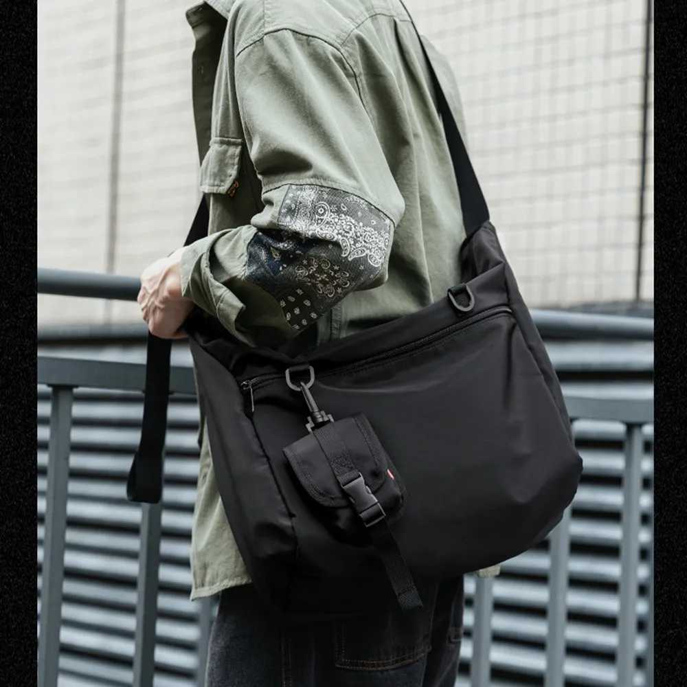 Fashion Men Messenger Bags Casual Waterproof Crossbody Bag Hold 14 inch Laptop Shoder Bag Unisex Travel Gym Bag Y251121