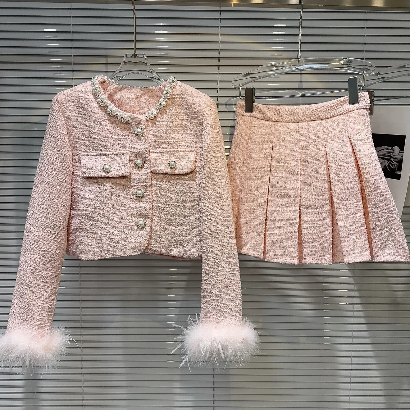 Winter Elegant Womens Arrival Pearls Buttons Feathers Sleeve Cuff Tweed Jacket Short Pleated Skirt 2Piece Set Outfits 251114