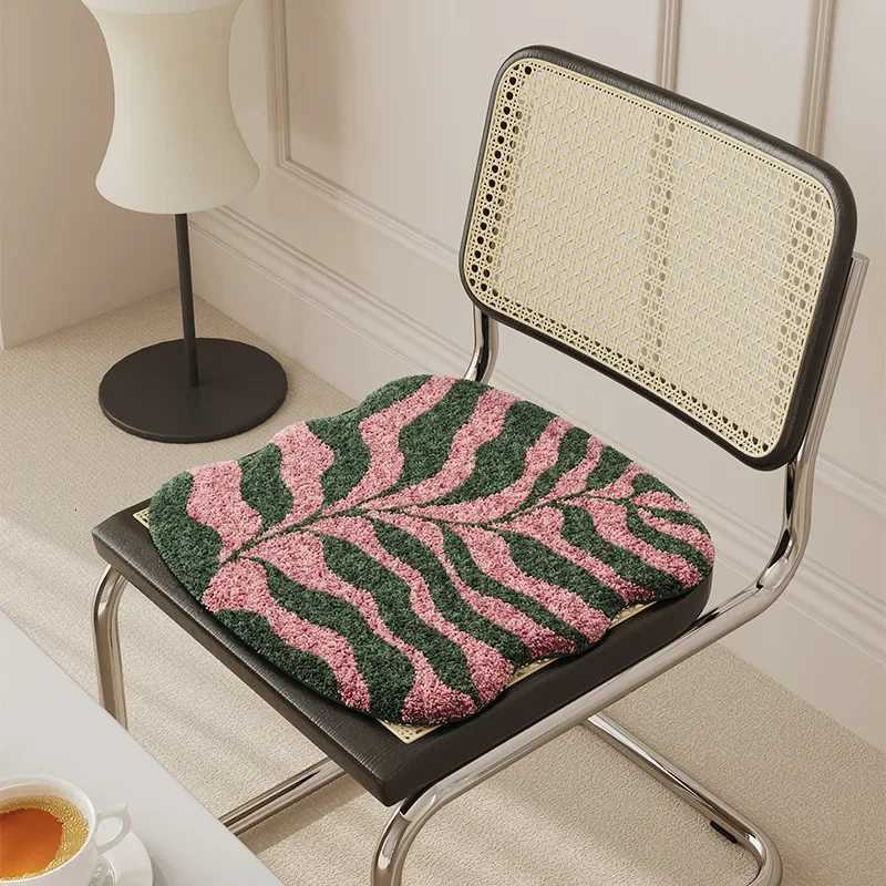 1pcs Faux Wool All Season Thickened Non-Slip Dining Chair Cushion Premium Ergonomic Cover for Table Stool and Office Use C251121