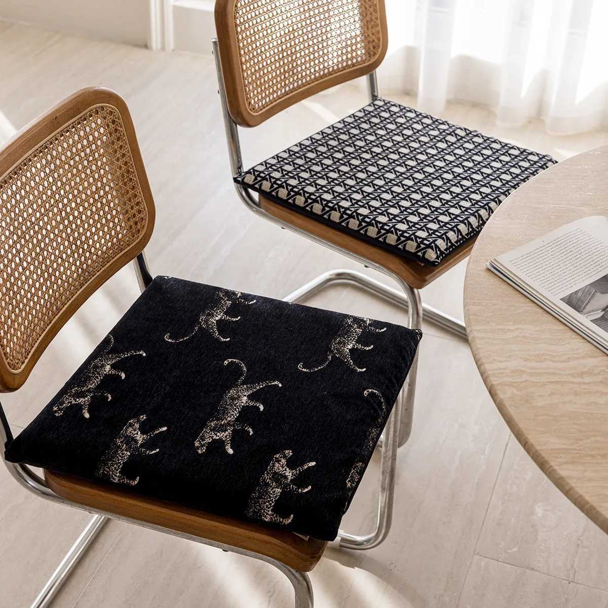 Medieval square chair cushion removable and washable tatami bay window case office fart cushion seat cushion memory cotton C251121