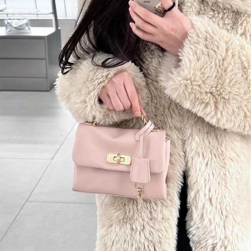 2025 Spring New Rotating Lock Design Crossbody Shoder BagHigh-End Messenger BagElegant Cluth for Wen Y251121