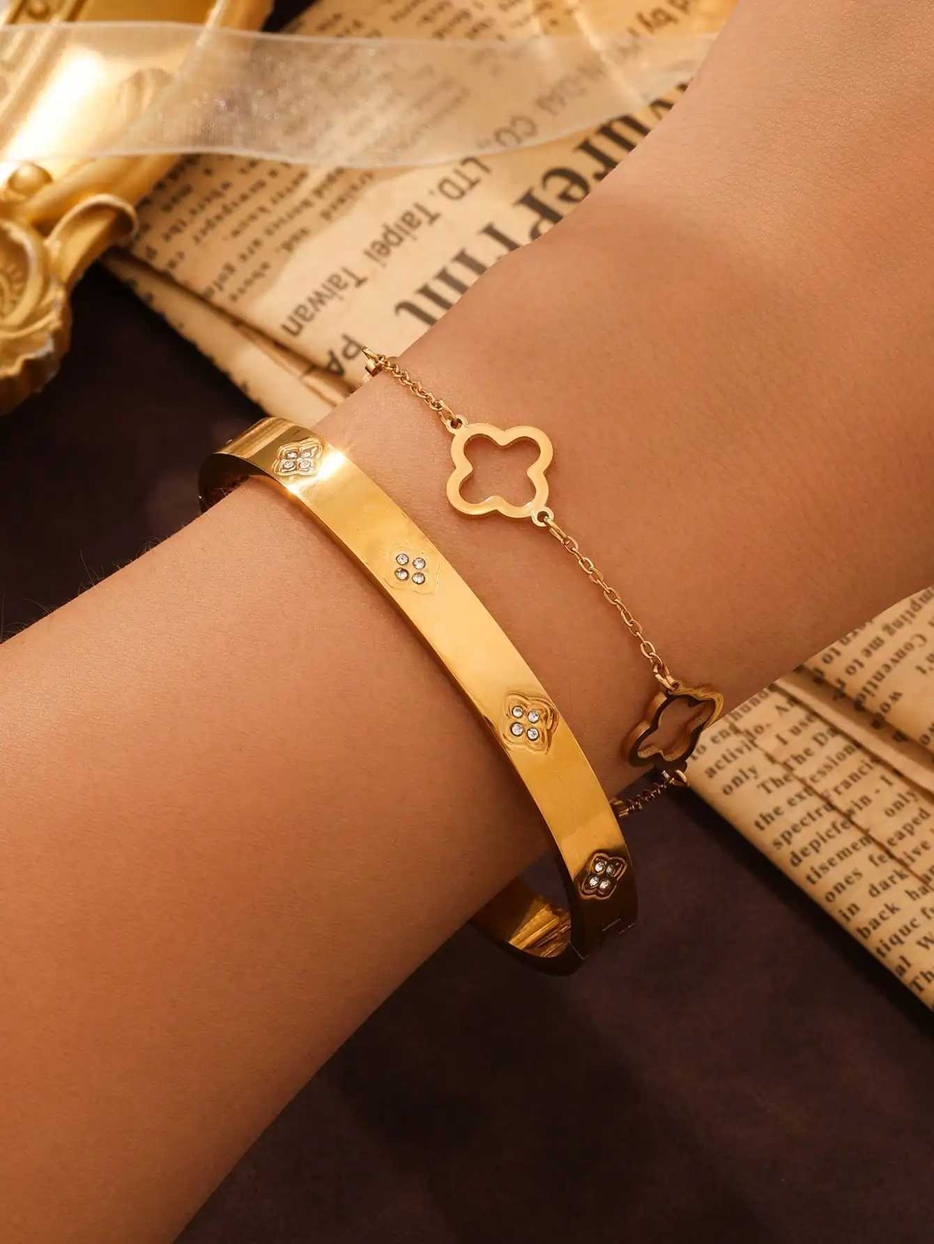 2 Pcs Triangle Star Zirconia Bracelet with Clover Bracelet suitable for daily wear Valentines Day Gift Mothers Day GiftW251121