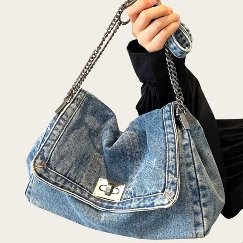 Casual Shoulder Bag For Women Denim Chain Underarm Bag Versatile Retro Buckle Design Casual Commuter Bag Large Capacity HandbagT251121