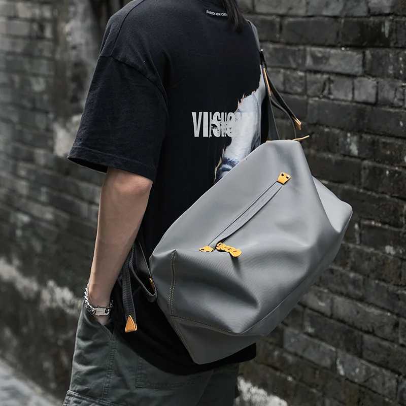 Fashion Solid Color Vintage Men Messenger Bag Large Capacity Fi Waterproof M Crossbody Bag Stylish Travel e Shoder Backpack Y251121