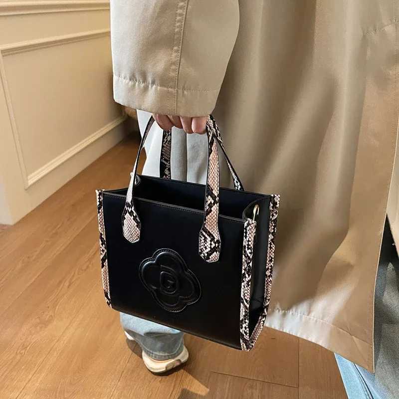 Stylish Leather Tote Bag for Ladies with Crossbody Opti fr Famous Designer Luxury Brand Popar Classic Elegant Y251121