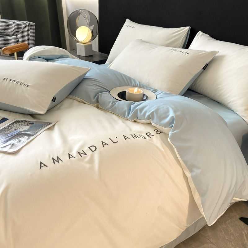 Luxury Ins High-End Washed Cotton Bedding Set Light Luxury Embroidered Quilt Cover Bed Sheet Student Dormitory Three-Piece Set Fitted Sheet Y251121