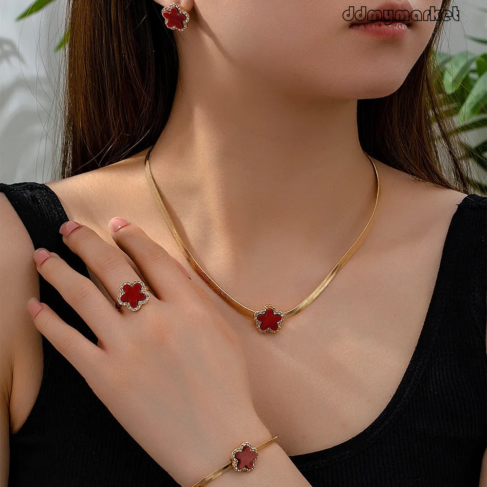 ddmymarket European and American Trendy Star Elements flash sale Retro Designer necklace Fashion Beach Lady Pendant Elegant Necklace Bracelet Earrings