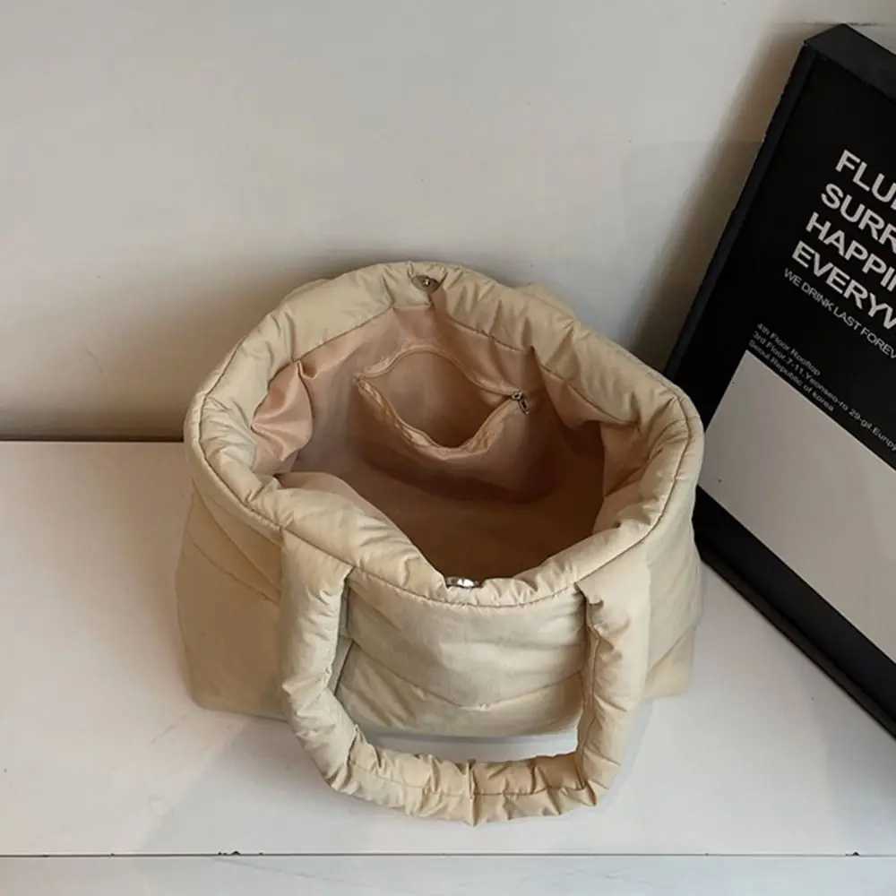 Shoder Bag New Cott Padded Puffy Bag Quilted Checkered Cloud Tote Bag Large Capacity Lightweight Top-handle Bag College Y251121