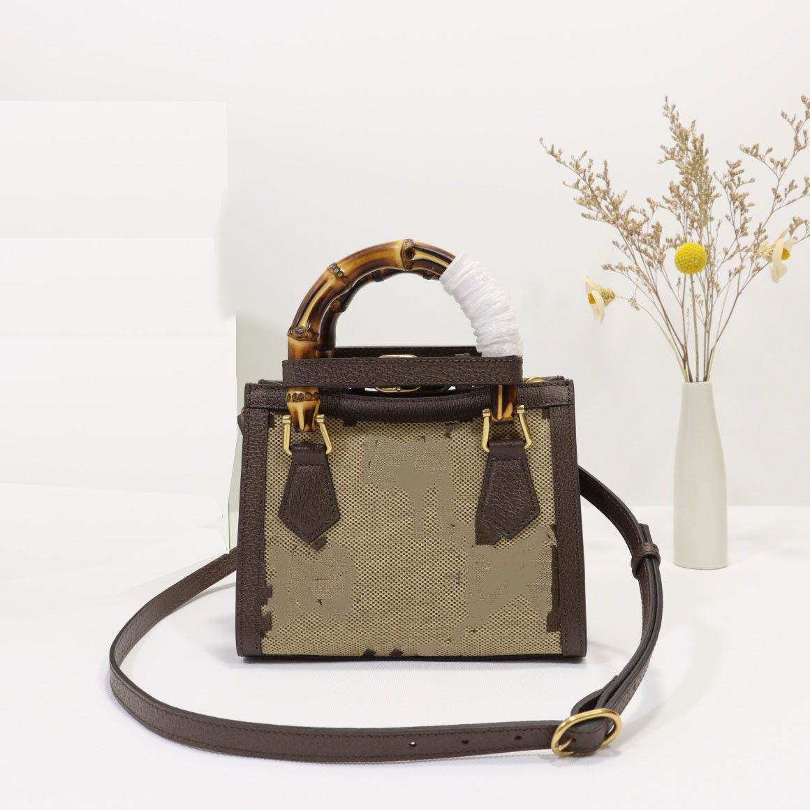 10A Mirror-Finish Designer Bag Women's Fashion Handbag Exquisite Cowhide Shoulder Bag Premium Feel Classic Bamboo Detail with Fluorescent Strap Crossbody Bag