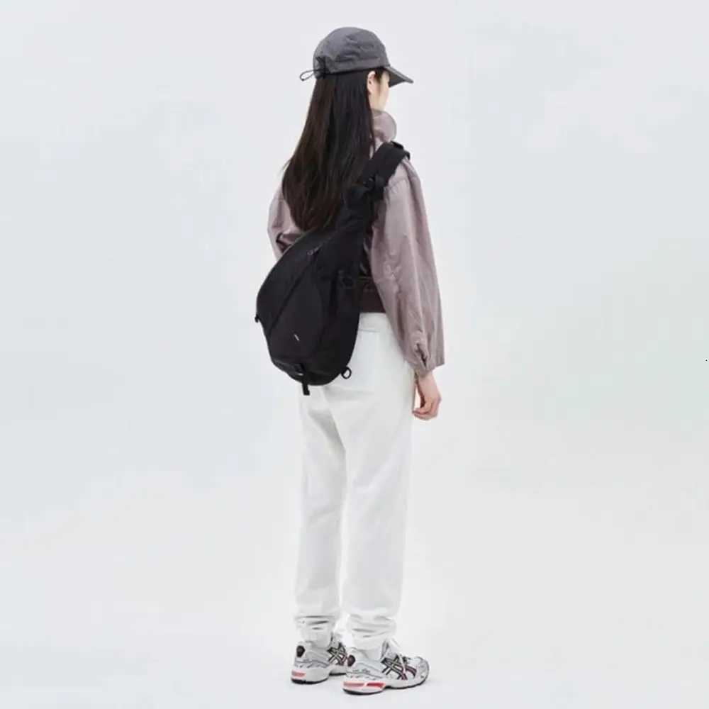 Fashion Trendy Large Capacity Hip Hop Bag Adjustable Strap Waterproof Backpack Shoder Bag Unisex Y251121