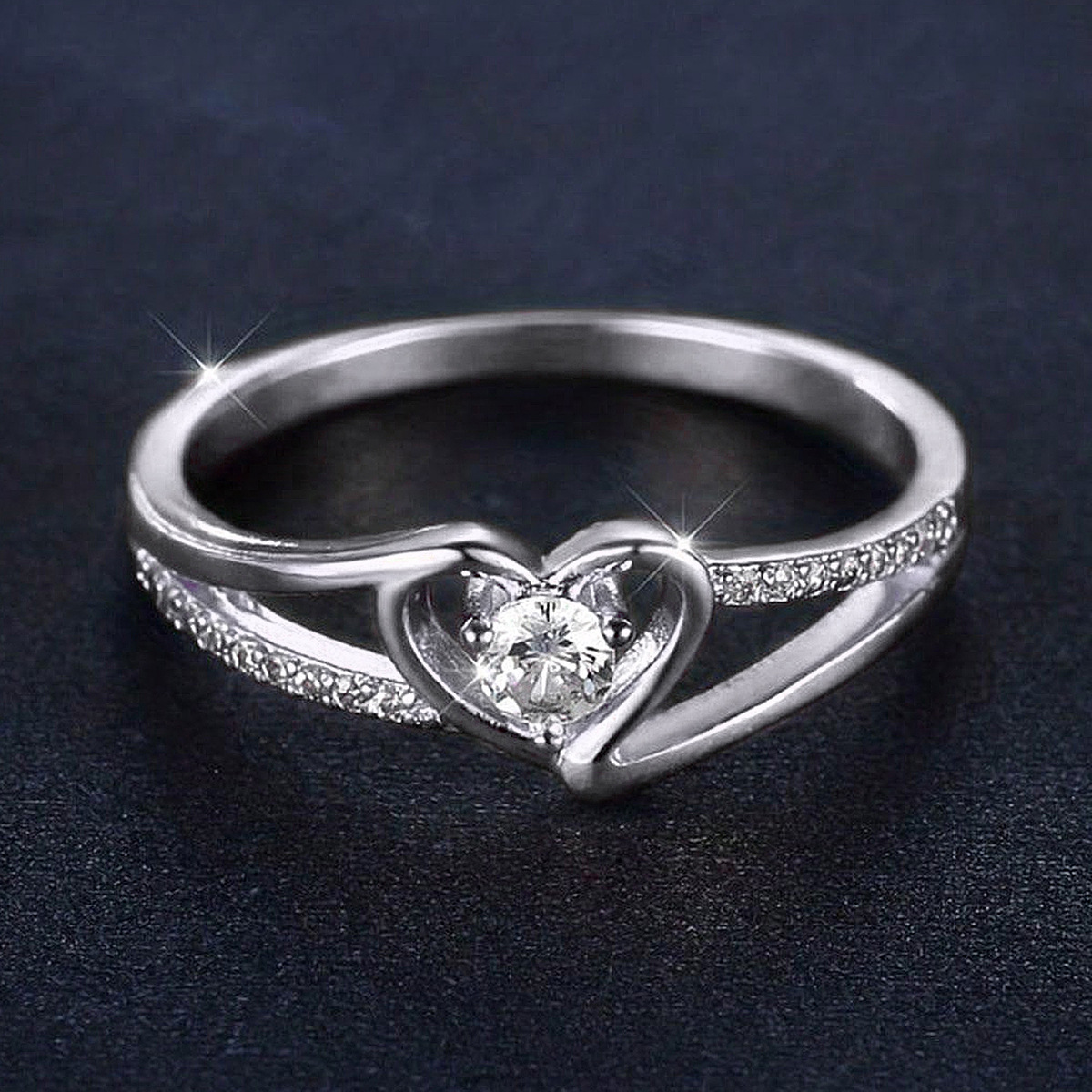 New popular womens ring heart-shaped Gold inlaid with cubic zirconia High quality gold designer diamond ring rings designer for women engagement men l - view 3