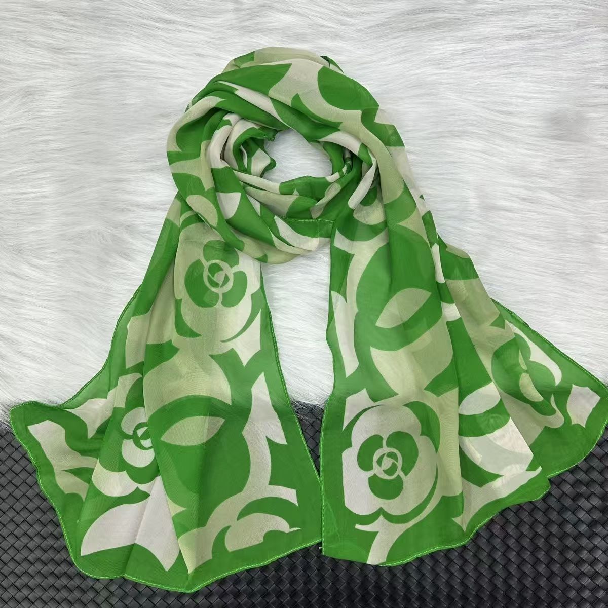 T519 long scarf for women autumn and winter snow print scarf fashion decoration all-match neck shawl scarf silk scarf