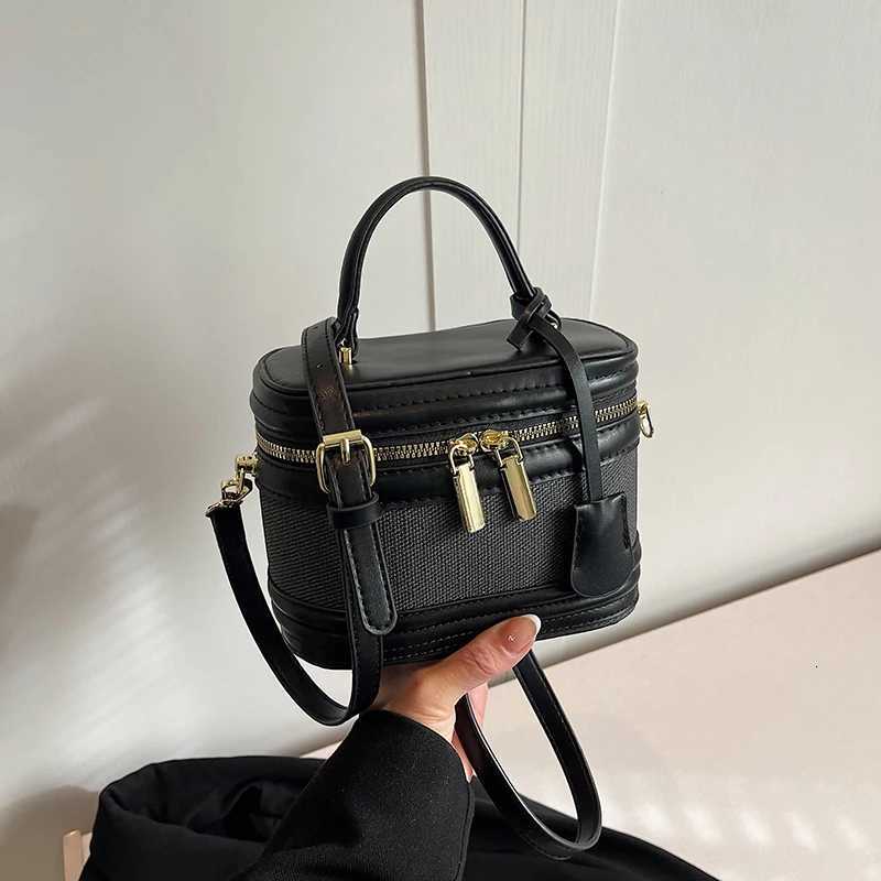 Fiable texture small bag for wen unique and versatile suitable for various occasis Y251121