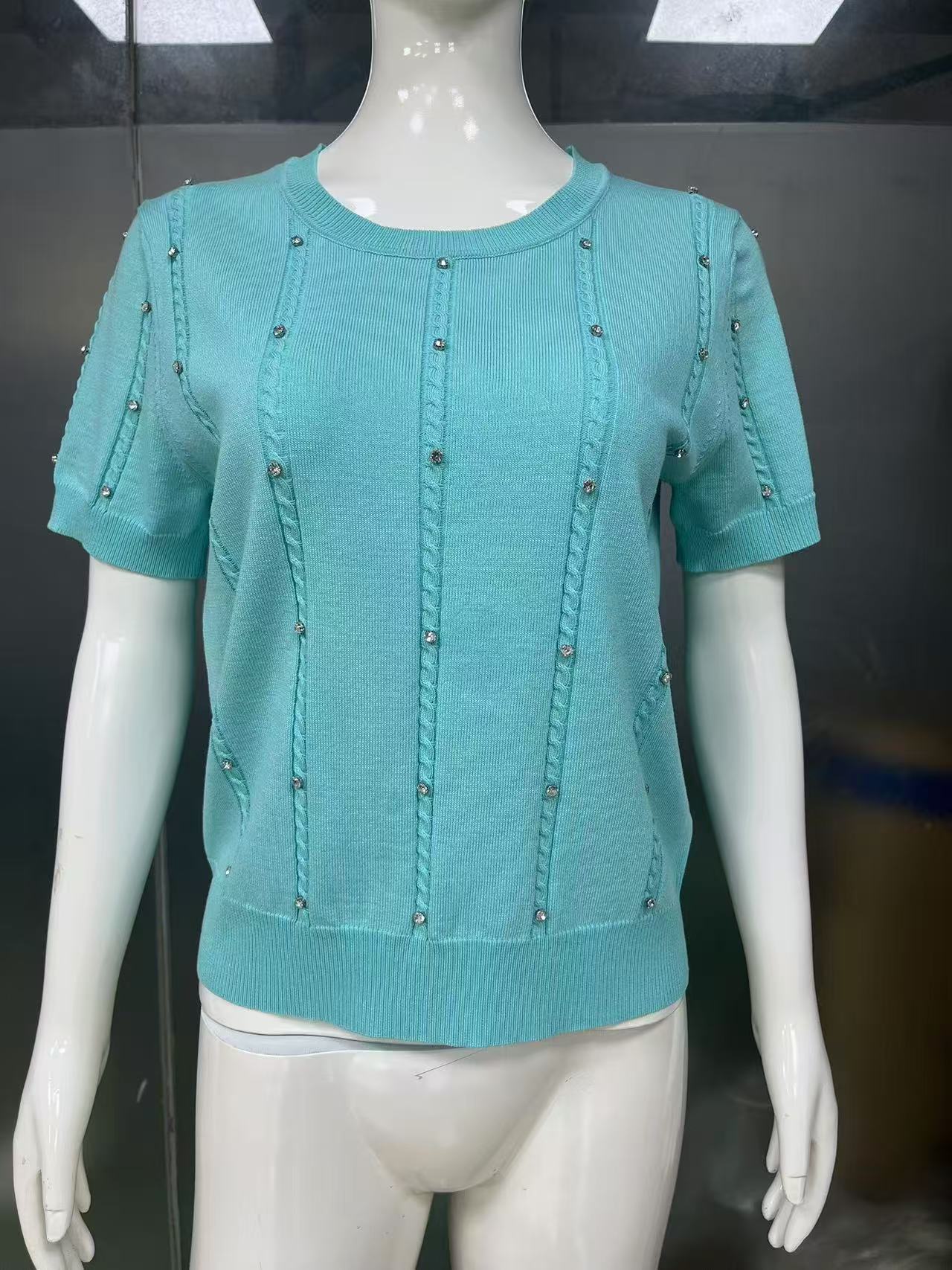 Women's custom-made diamond round neck clothes Support customized styles with complete options