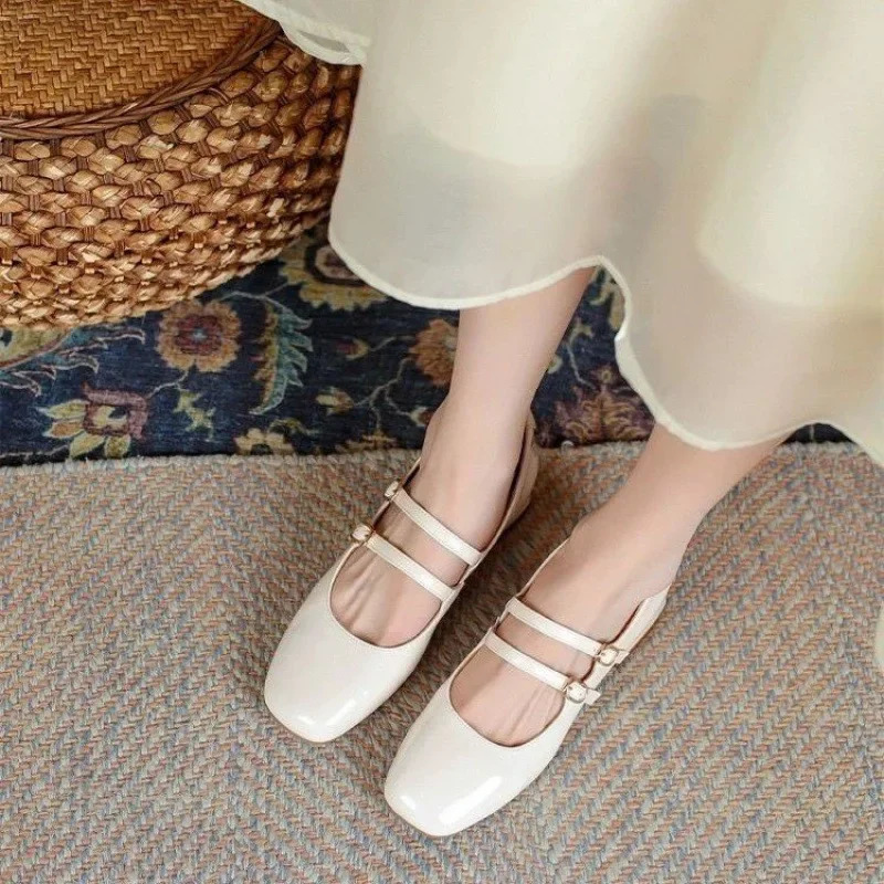 French Elegance Patent Leather SlipOn Mary Jane Shoes Retro Wine Red Buckle Strap Low Heel Thick Single 251121