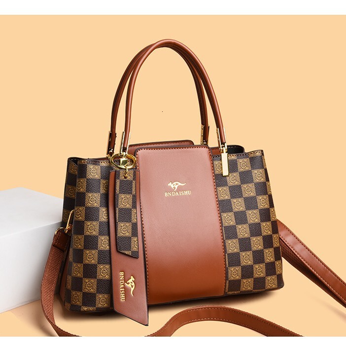 New cross-border fashion printed large capacity handbag, commuting multifunctional shoulder bag, designer bag, luxury bag, Christmas gift crossbody ba