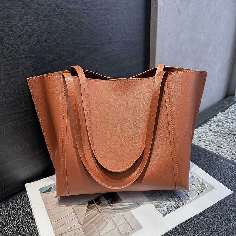 Womens Bag 2025 New Fashion Versatile Shoulder PU Large Bag Simple Retro Large Capacity Tote Bag for LadiesT251121