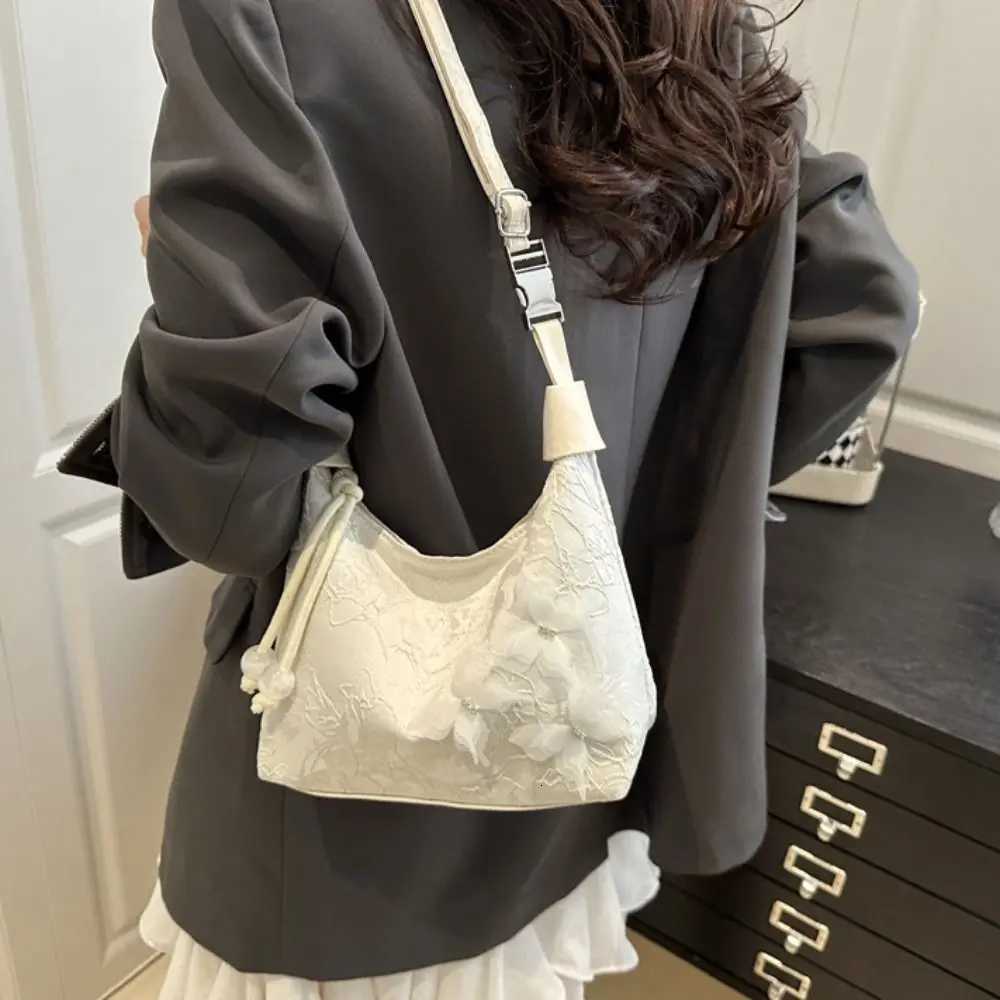 Retro Embroidered New Chinese Style Handbag Canvas Butterfly Hanfu Embroidery Handbag Zipper Shoulder Bag Cheongsam Bag WeddingT251121