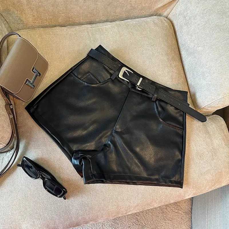 2025 New Womens Retro Leopard PU Leather Shorts High Waist Wide Leg Shorts Casual A-line Hot Pants M250421