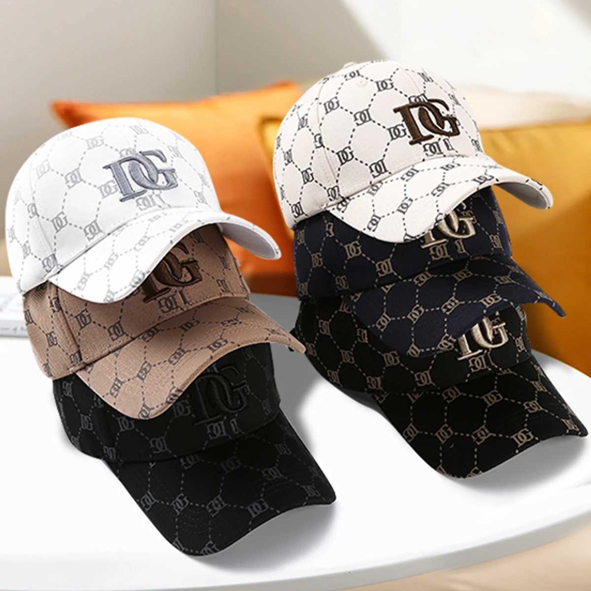 The New Korean Version of the Printed Letter Embroidered Cap Mens Trend All-Match Big Head Baseball Cap Women Show a Small FaceT251121