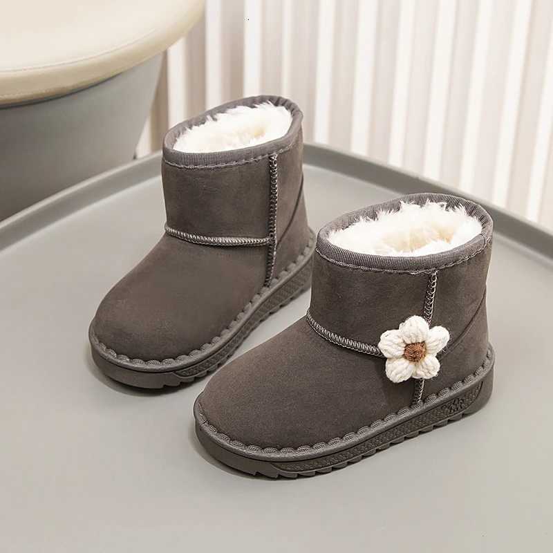 Girls Winter Snow Boots Appliques Furry Platform Suede Kids Short Boot Four Colors Flexiable Non-slip Warm Chic Children BootW251121