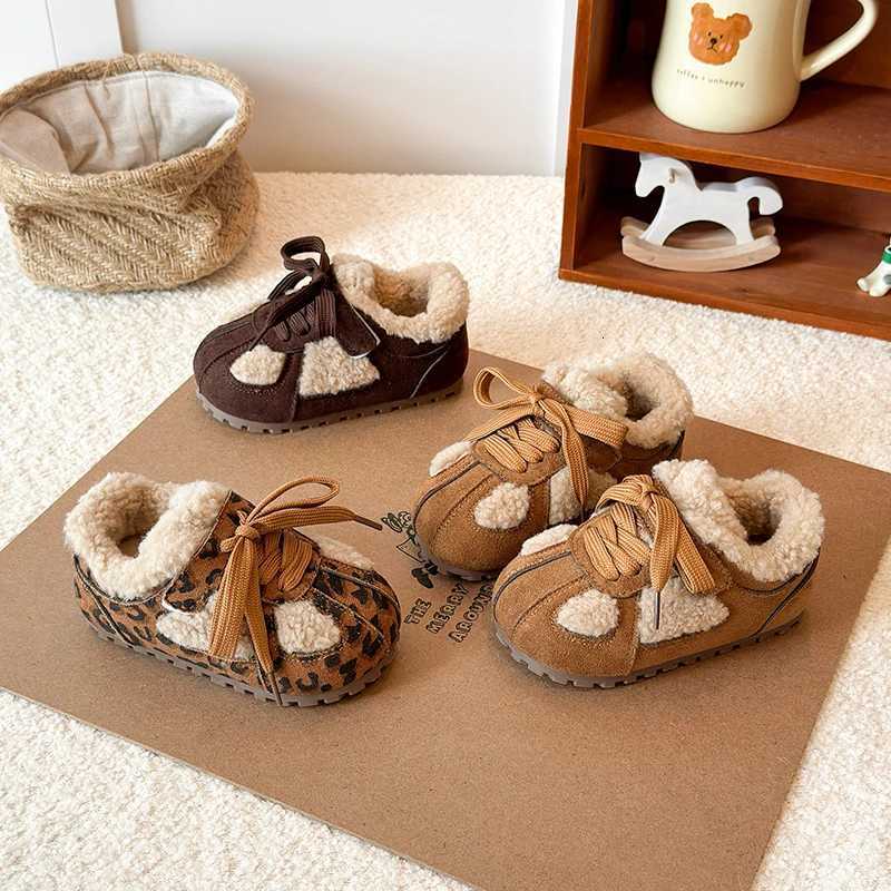 Baby Winter Fashion Round Toe Plus Velvet Girls Cute Flat Short Boots Lightweight Soft and Warm Cartoon Casual Walking ShoesW251121